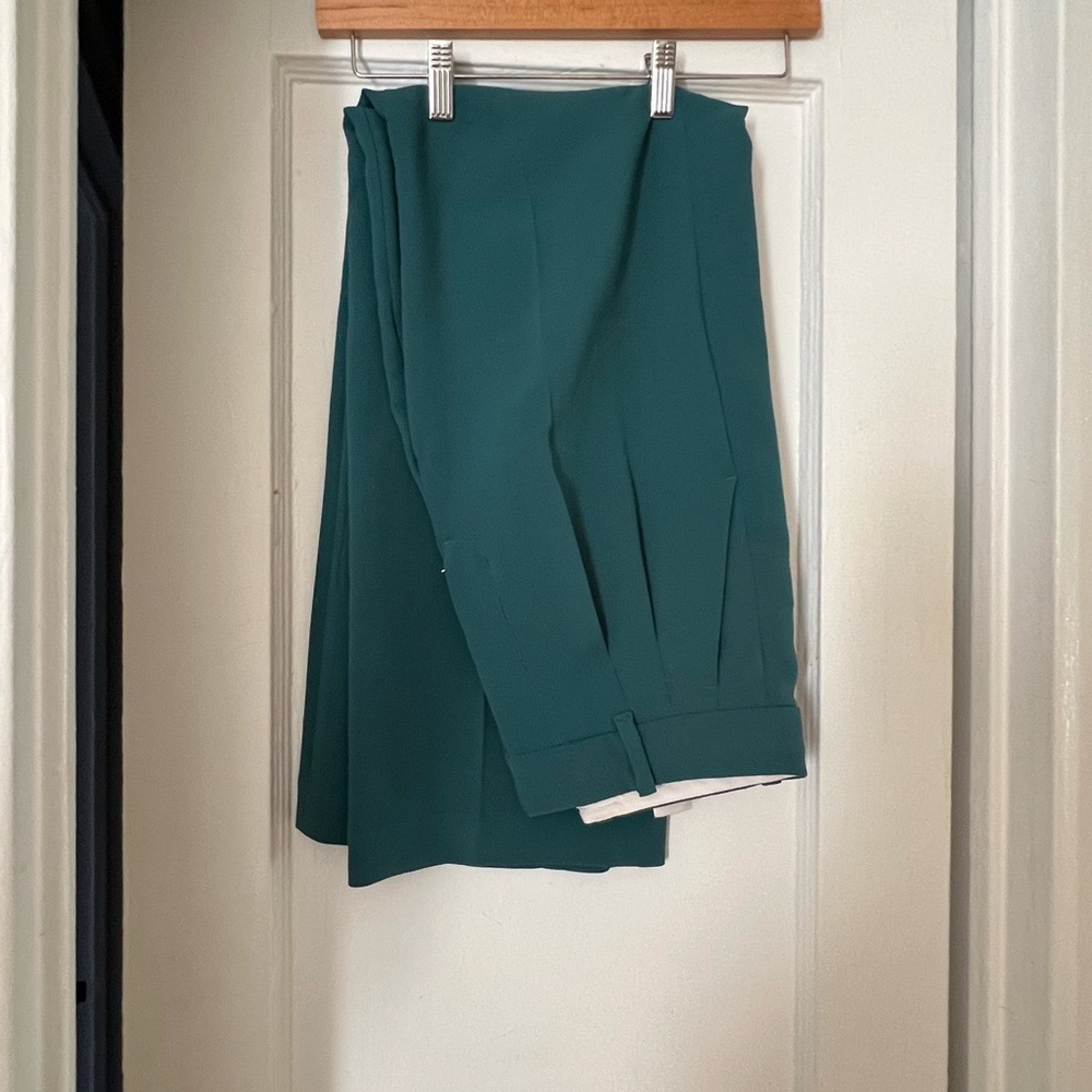 Aritzia Effortless Pant - Teal size 2